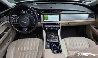 Jaguar XF 2016 2.0 гидро в Москве № 1351141, миниатюра 7