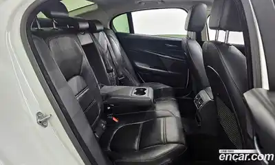 Jaguar XE 2016 2.0 гидро в Москве № 1351143, миниатюра 11