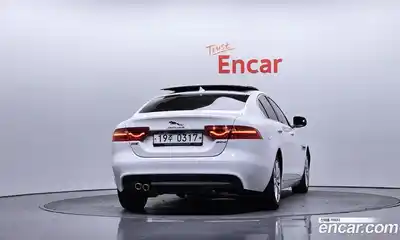 Jaguar XE 2016 2.0 гидро в Москве № 1351143, миниатюра 4