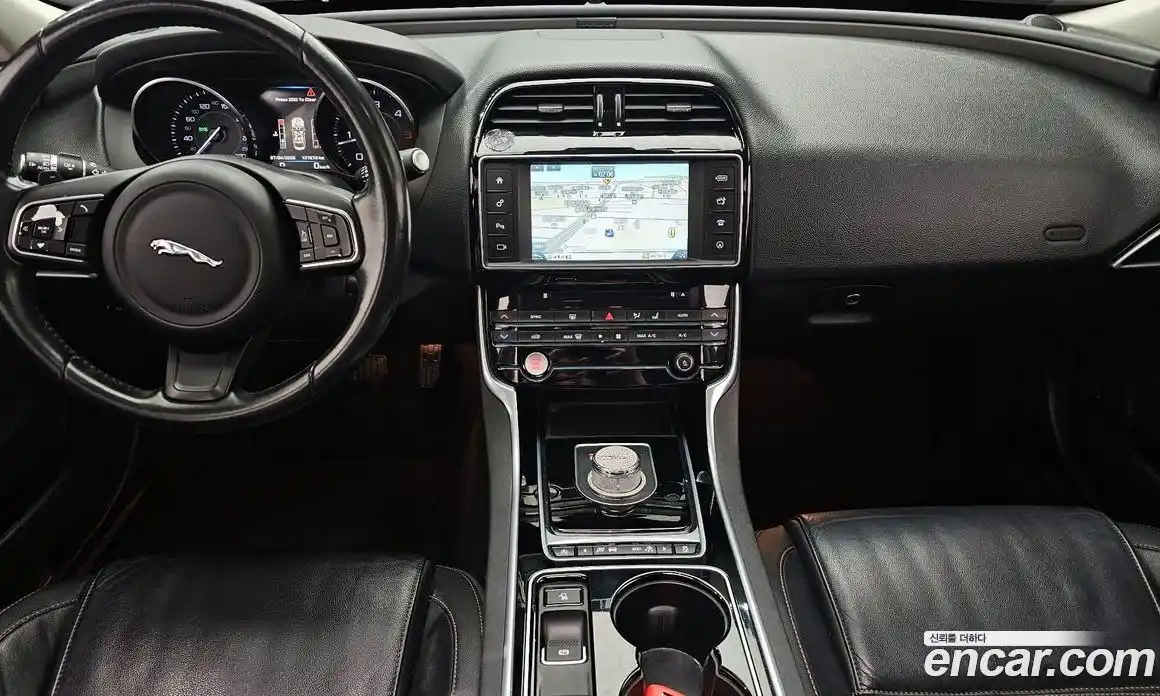 Jaguar XE 2016 2.0 гидро в Москве № 1351143, фото 7