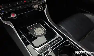 Jaguar XE 2016 2.0 гидро в Москве № 1351143, миниатюра 9