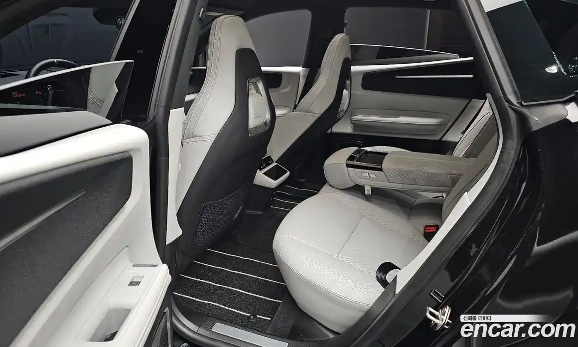 Polestar Polestar 4 2025 0.2 гидро в Москве № 1351184, фото 12