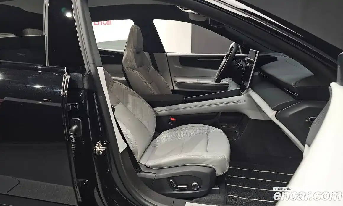 Polestar Polestar 4 2025 0.2 гидро в Москве № 1351184, фото 10