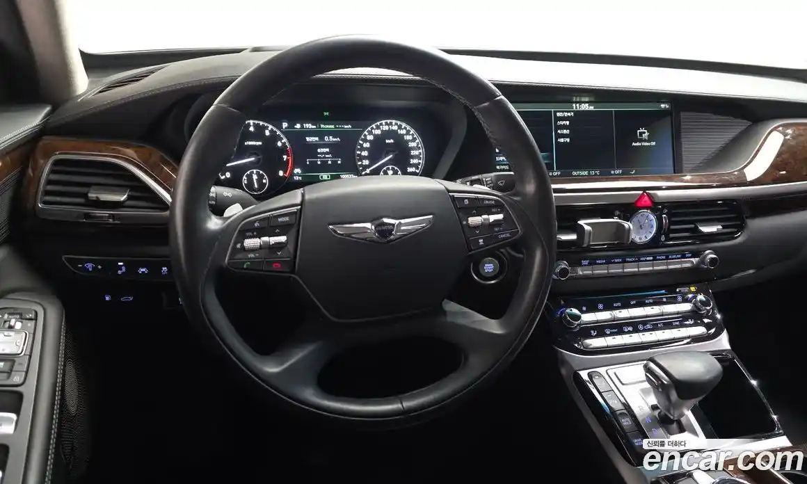Genesis EQ900 2017 5.0 гидро в Москве № 17176, фото 13