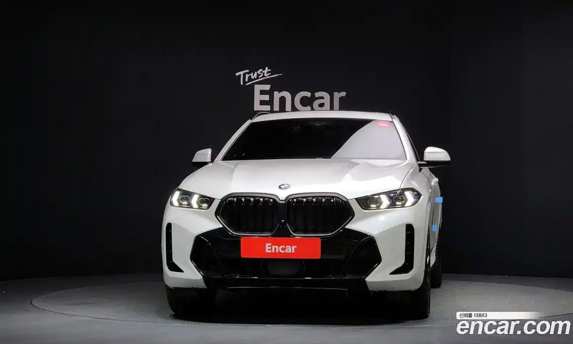 BMW X6 2023 3.0 гидро в Москве № 189087, фото 3