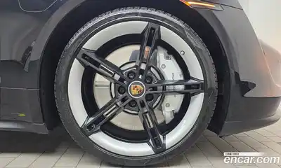 Porsche Taycan 2021 0.2 гидро в Москве № 197146, миниатюра 5