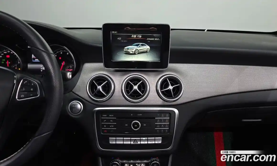 Mercedes-Benz CLA-Class 2017 2.0 гидро в Москве № 222923, фото 15