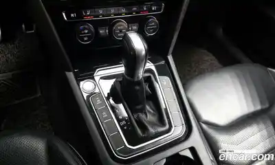 Volkswagen Arteon 2019 2.0 гидро в Москве № 232235, миниатюра 9
