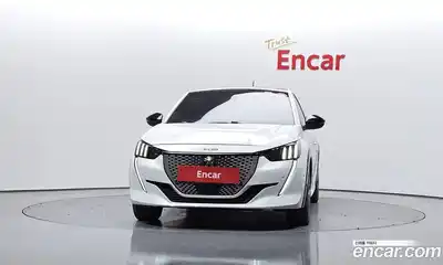 Peugeot 208 2022 0.1 гидро в Москве № 305225, миниатюра 3