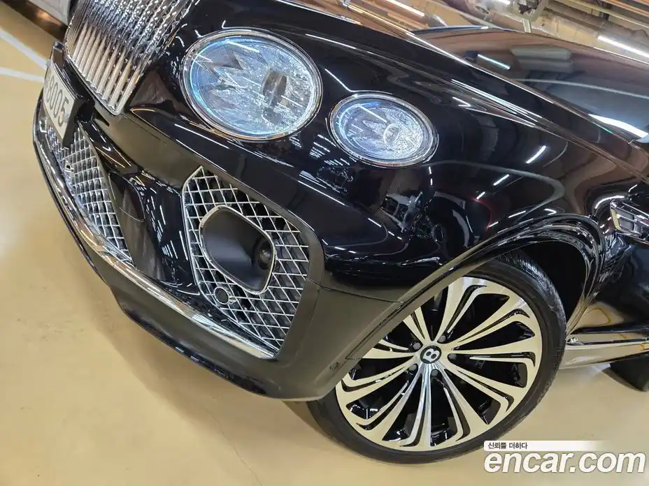 Bentley Bentayga 2021 4.0 гидро в Москве № 366544, фото 16