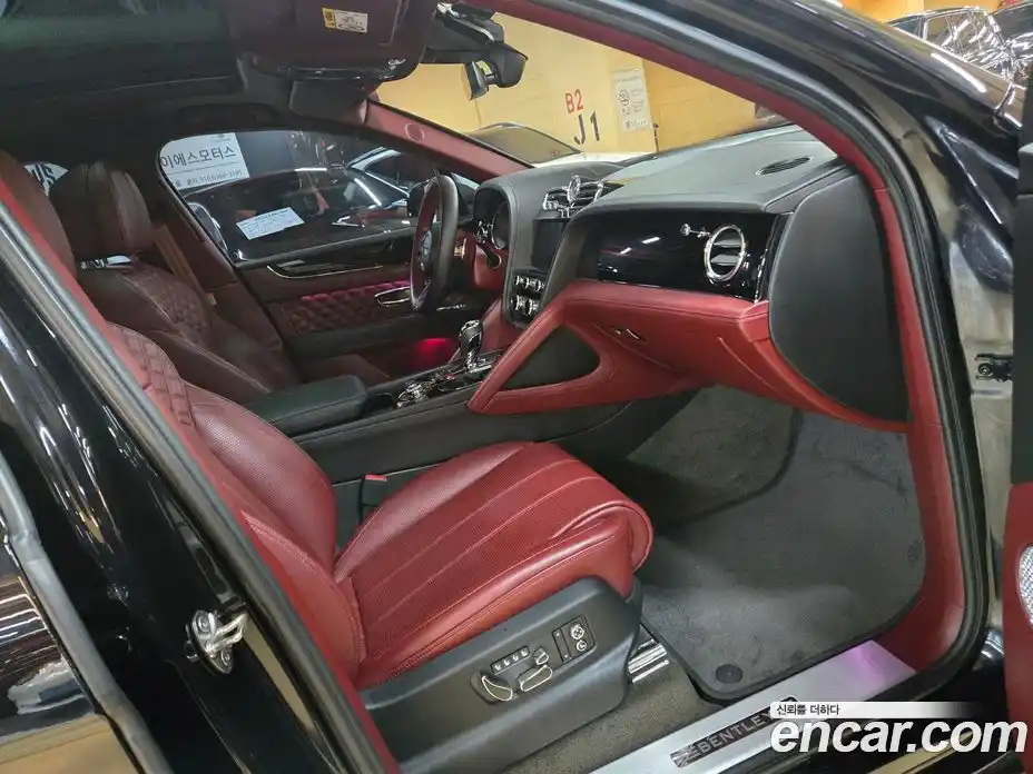 Bentley Bentayga 2021 4.0 гидро в Москве № 366544, фото 19