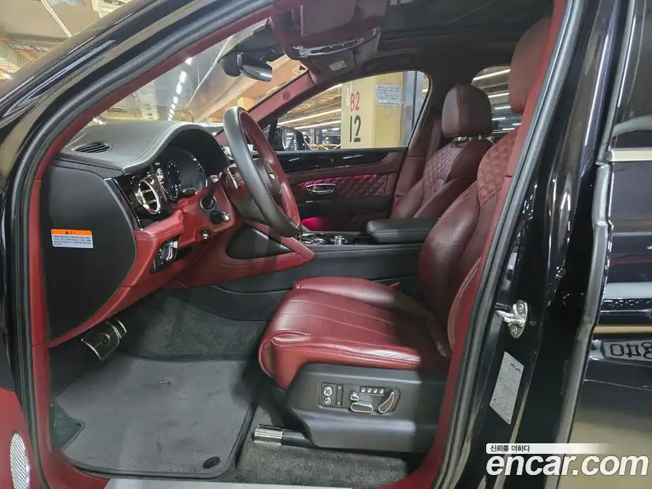 Bentley Bentayga 2021 4.0 гидро в Москве № 366544, фото 20