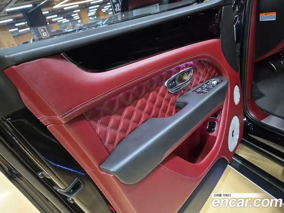 Bentley Bentayga 2021 4.0 гидро в Москве № 366544, фото 4