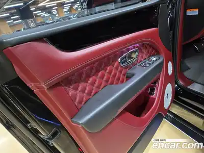 Bentley Bentayga 2021 4.0 гидро в Москве № 366544, миниатюра 4