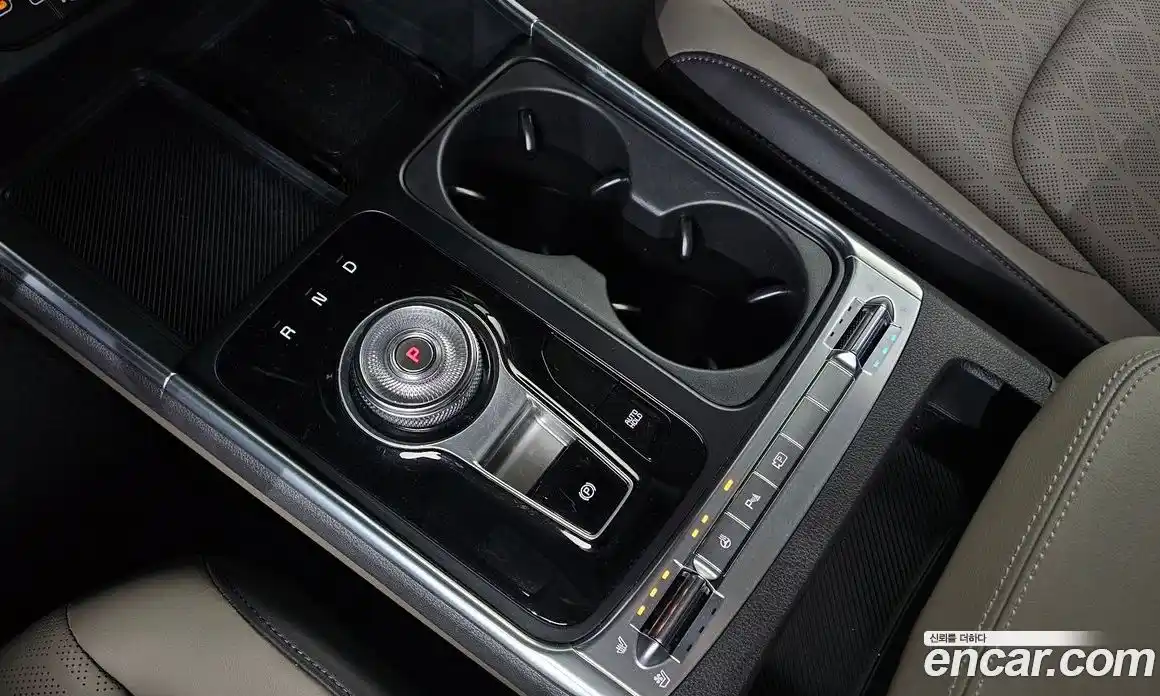 Kia Canival 2025 1.6 Автомат в Москве № 1318376, фото 9