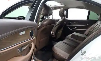Mercedes-Benz E-Class 2018 1.9 гидро в Москве № 1322159, миниатюра 11