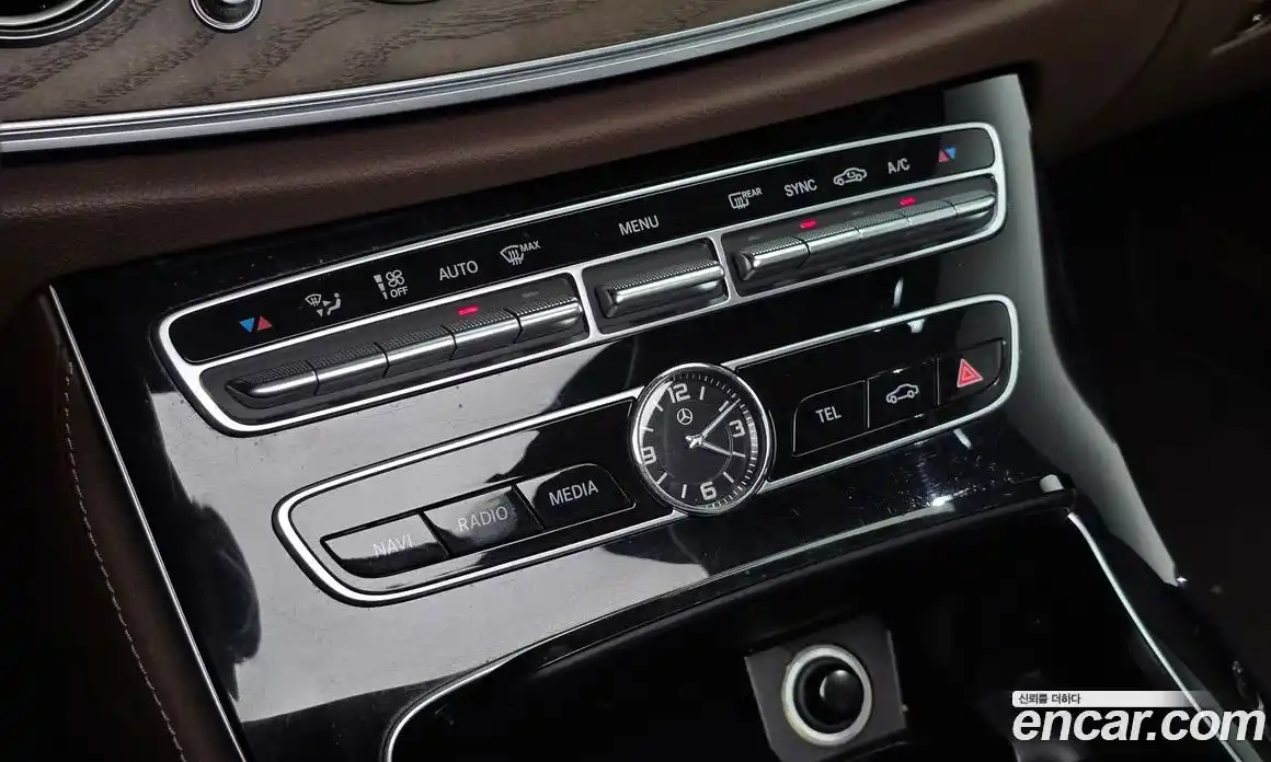 Mercedes-Benz E-Class 2018 1.9 гидро в Москве № 1322159, фото 17