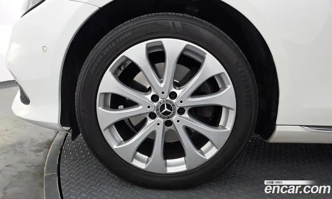 Mercedes-Benz E-Class 2018 1.9 гидро в Москве № 1322159, фото 5
