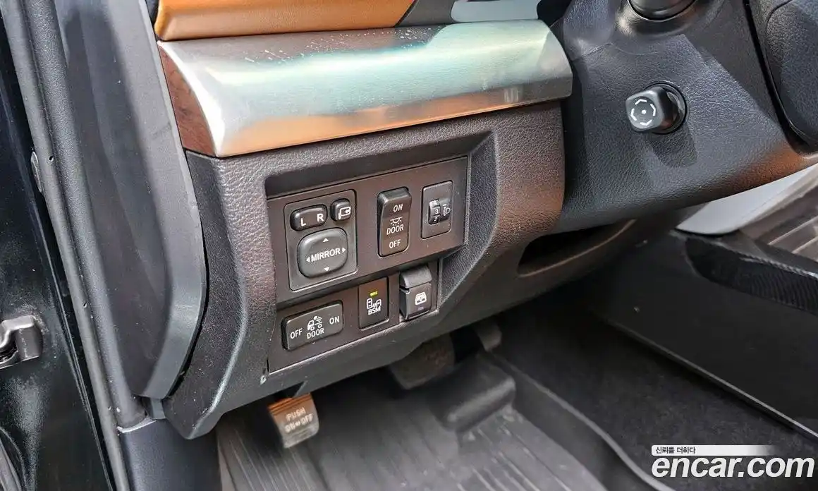 Toyota Tundra 2016 5.7 гидро в Москве № 1323867, фото 16