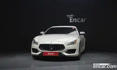 Maserati Quattroporte 2017 3.0 гидро в Москве № 1324243, миниатюра 3
