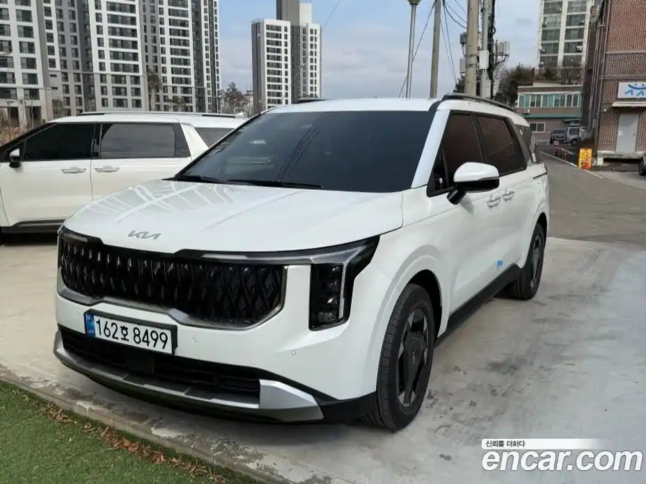 Kia Canival 2026 1.6 Автомат в Москве № 1342408, фото 1