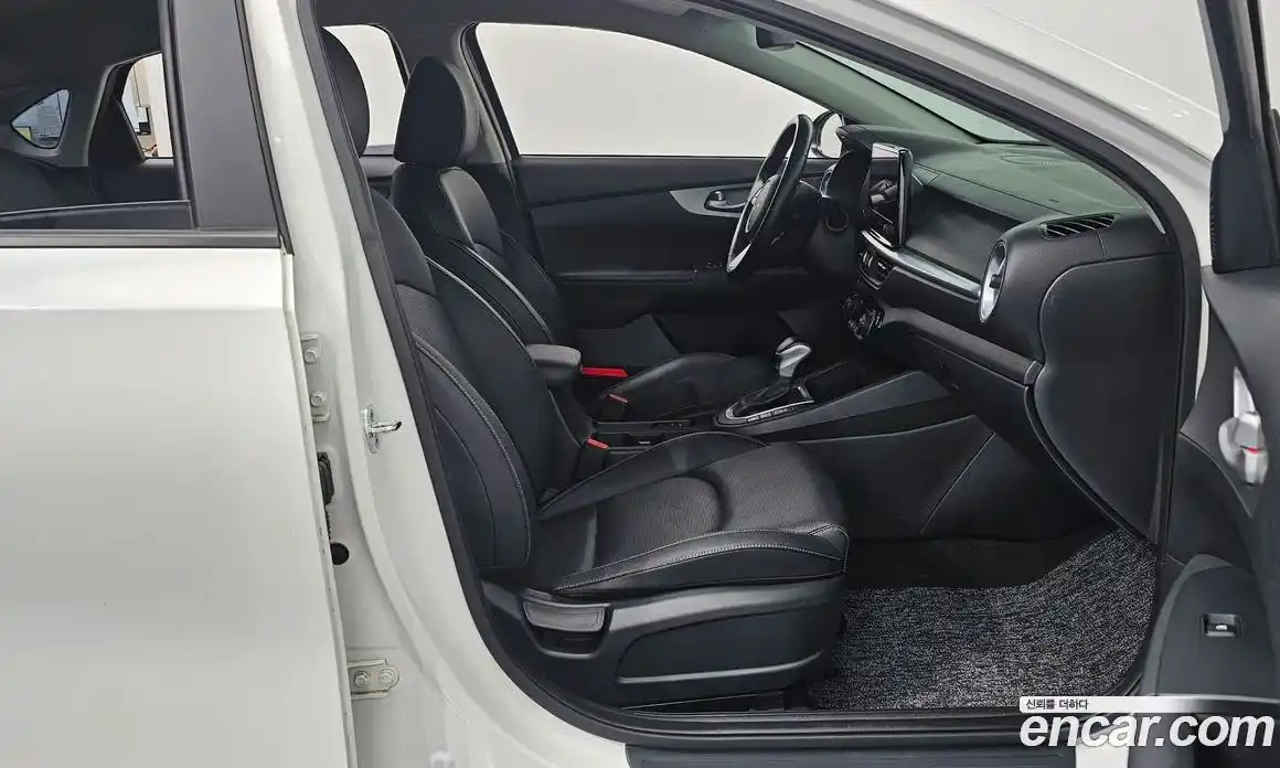 Kia K3 2022 1.6 Автомат в Москве № 1342627, фото 12