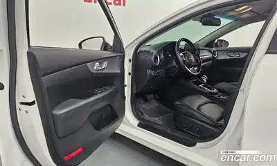 Kia K3 2022 1.6 Автомат в Москве № 1342627, миниатюра 10