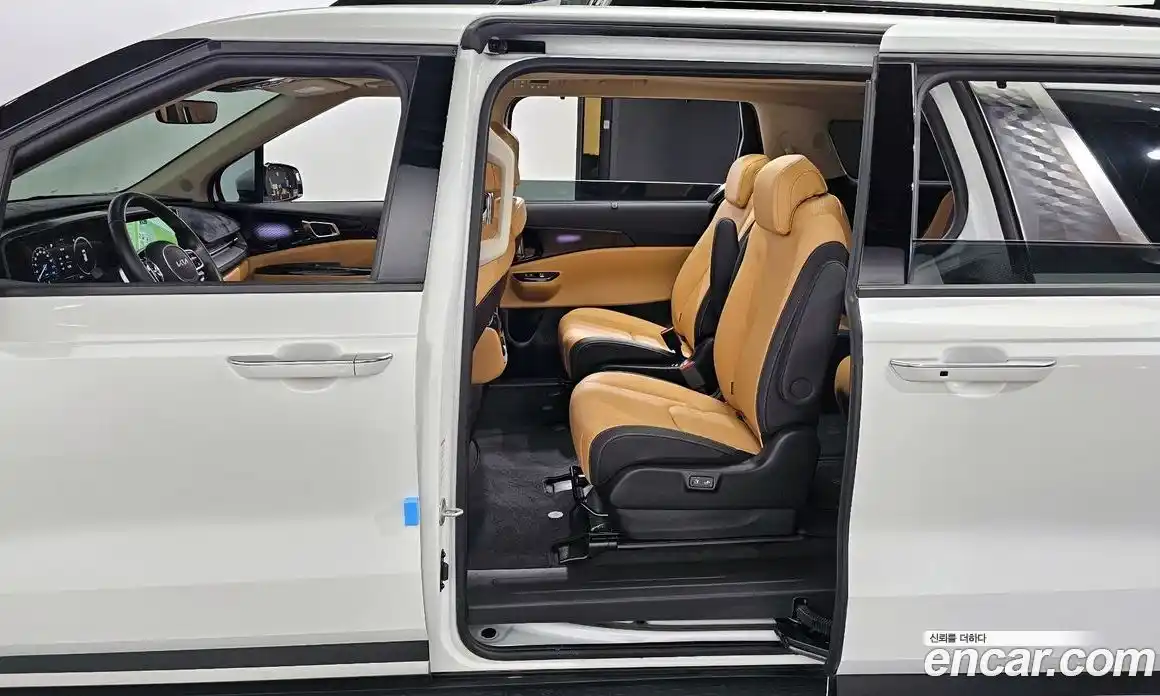 Kia Canival 2023 2.2 Автомат в Москве № 1342736, фото 11