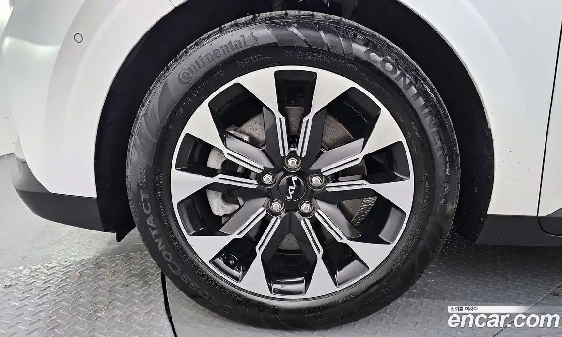 Kia Canival 2023 2.2 Автомат в Москве № 1342736, фото 5