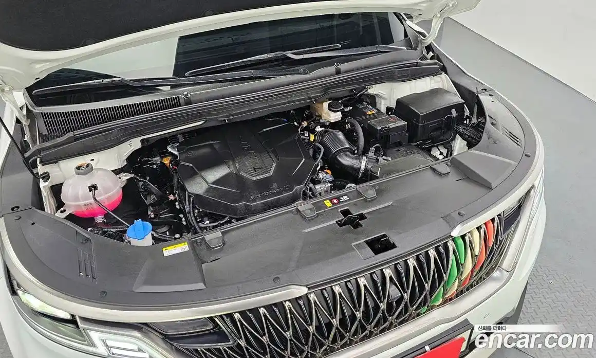 Kia Canival 2023 2.2 Автомат в Москве № 1342736, фото 6