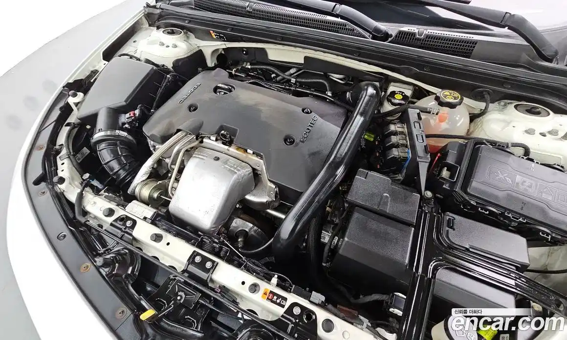 Chevrolet Malibu 2016 2.0 Автомат в Москве № 1345056, фото 6