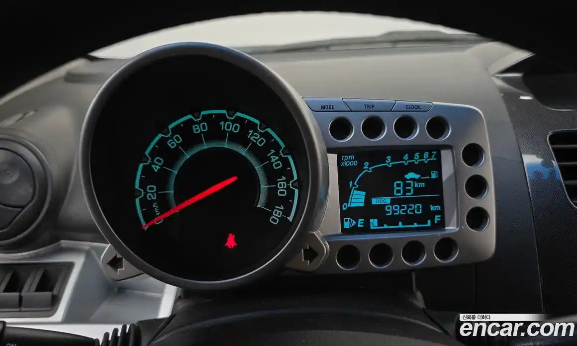 Chevrolet Matiz 2011 1.0 Автомат в Москве № 1345336, фото 8