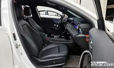 Mercedes-Benz A-Class 2023 2.0 гидро в Москве № 1347726, миниатюра 11