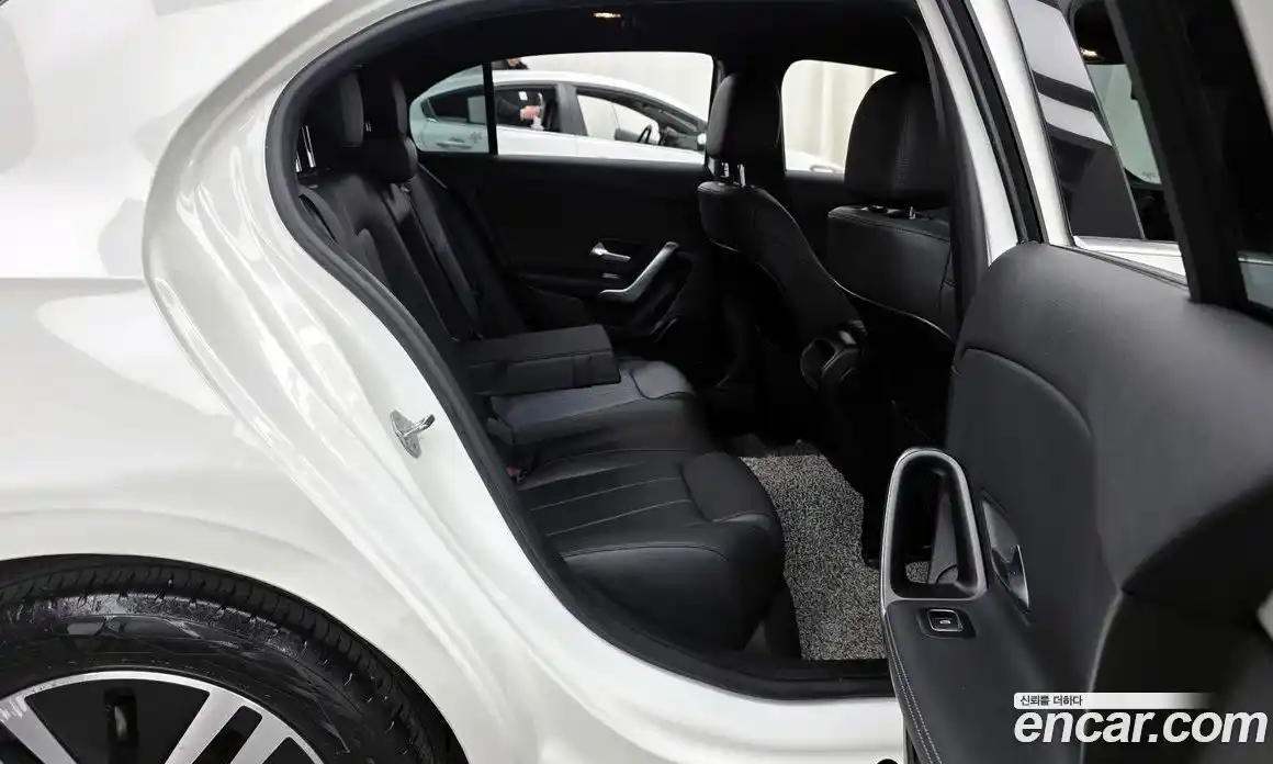 Mercedes-Benz A-Class 2023 2.0 гидро в Москве № 1347726, фото 12
