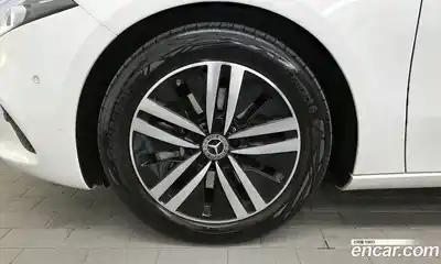 Mercedes-Benz A-Class 2023 2.0 гидро в Москве № 1347726, миниатюра 5
