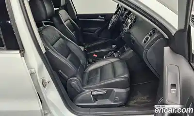 Volkswagen Tiguan 2016 2.0 гидро в Москве № 1350328, миниатюра 11