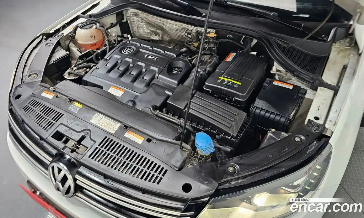 Volkswagen Tiguan 2016 2.0 гидро в Москве № 1350328, фото 6