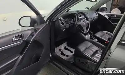 Volkswagen Tiguan 2012 2.0 гидро в Москве № 1350475, миниатюра 11