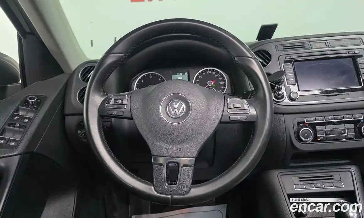 Volkswagen Tiguan 2012 2.0 гидро в Москве № 1350475, фото 13