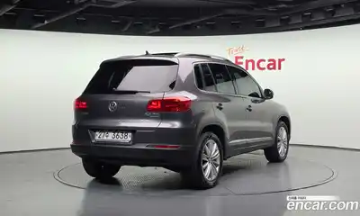 Volkswagen Tiguan 2012 2.0 гидро в Москве № 1350475, миниатюра 2