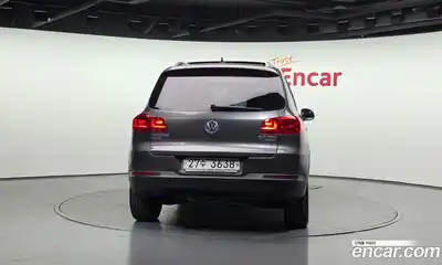 Volkswagen Tiguan 2012 2.0 гидро в Москве № 1350475, миниатюра 4