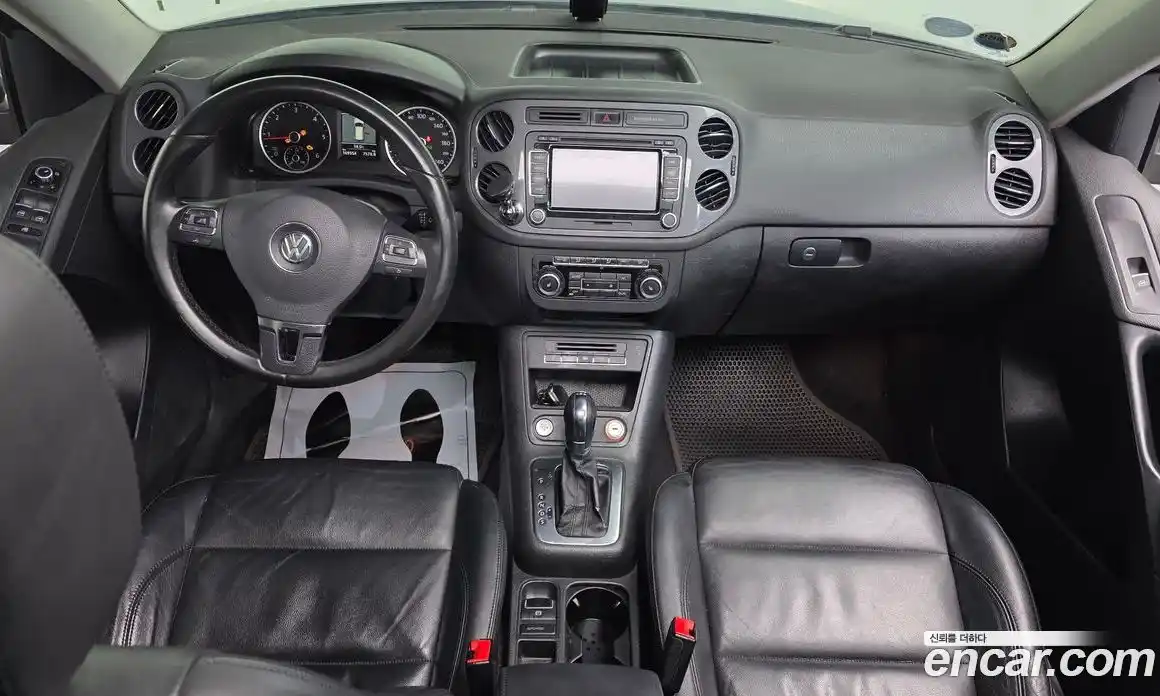 Volkswagen Tiguan 2012 2.0 гидро в Москве № 1350475, фото 7
