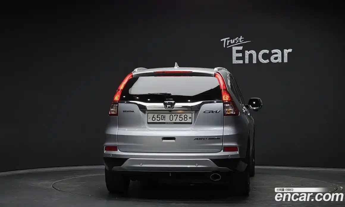 Honda CR-V 2016 2.4 гидро в Москве № 1350882, фото 4