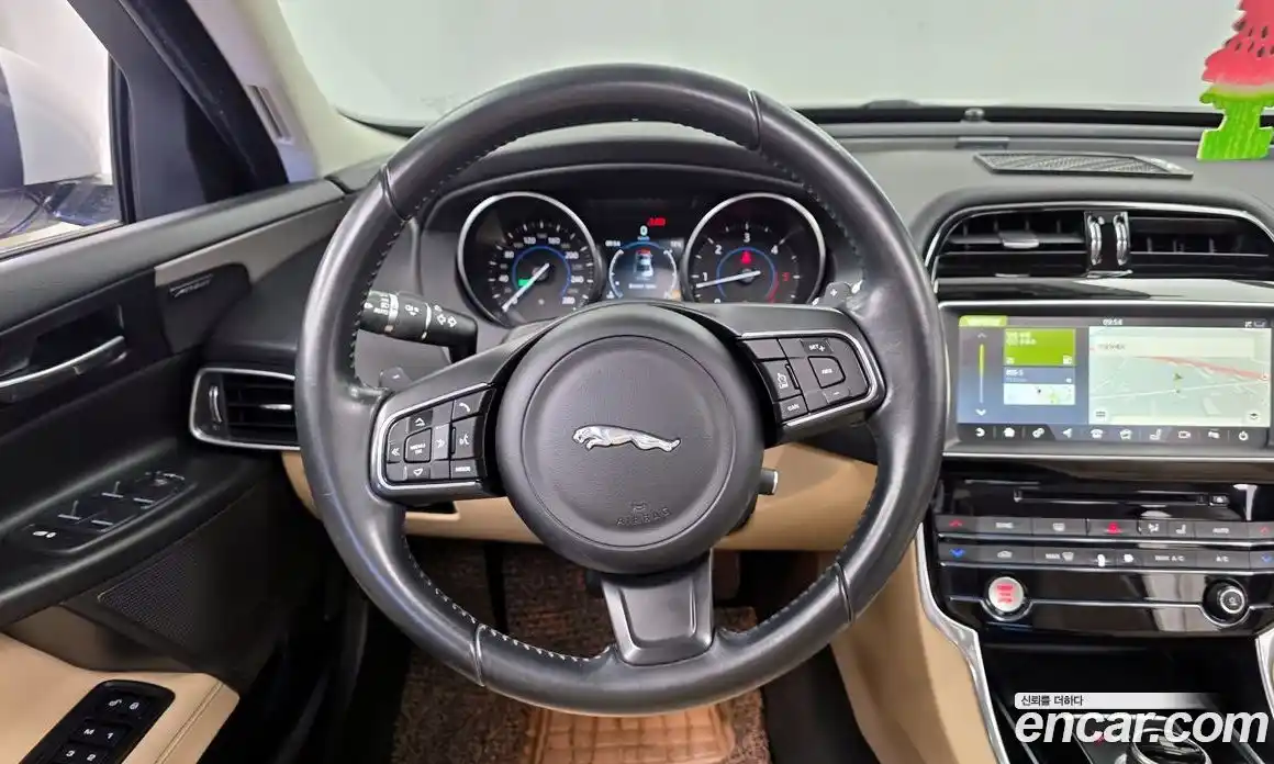 Jaguar XE 2017 2.0 гидро в Москве № 1351159, фото 13