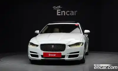 Jaguar XE 2017 2.0 гидро в Москве № 1351159, миниатюра 3