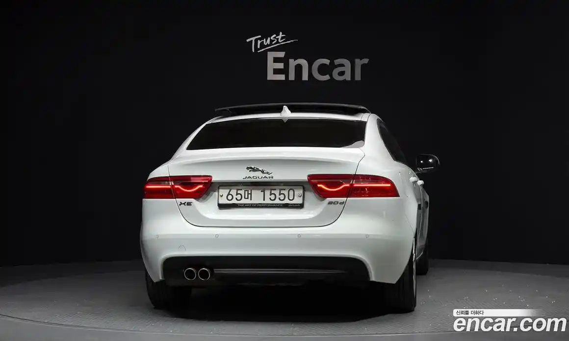 Jaguar XE 2017 2.0 гидро в Москве № 1351159, фото 4