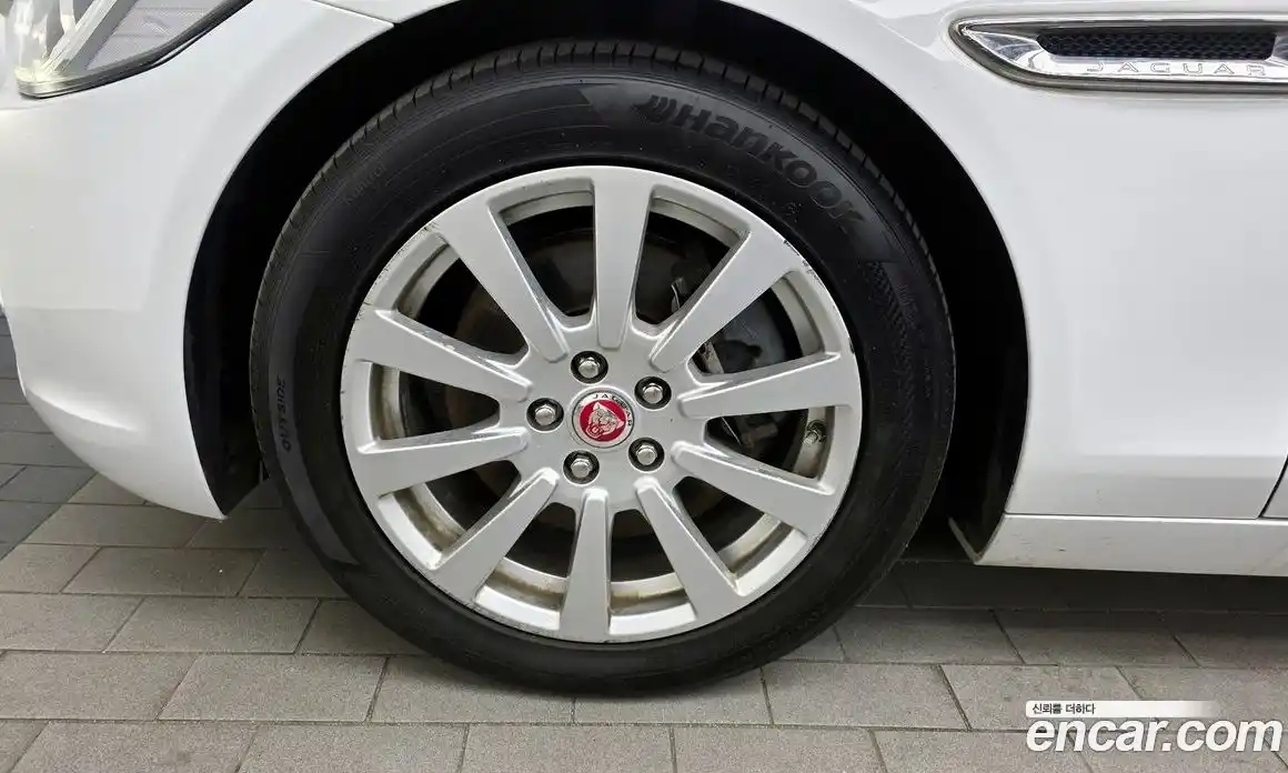 Jaguar XE 2017 2.0 гидро в Москве № 1351159, фото 5