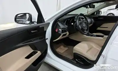 Jaguar XE 2017 2.0 гидро в Москве № 1351159, миниатюра 10