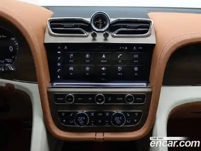 Bentley Bentayga 2024 4.0 гидро в Москве № 1351400, миниатюра 11