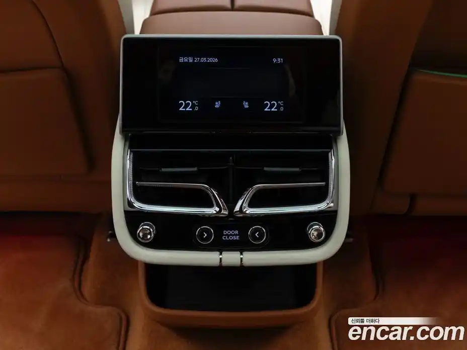 Bentley Bentayga 2024 4.0 гидро в Москве № 1351400, фото 20